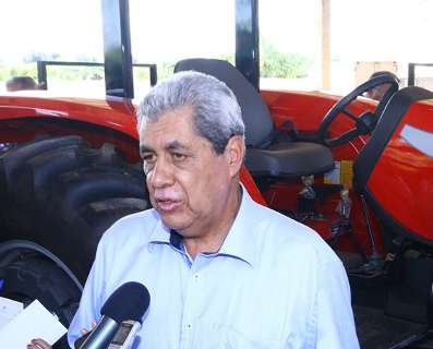 André destaca fomento à produção leiteira com 260 patrulhas mecanizadas