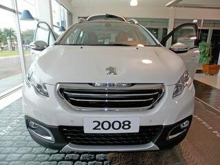 Após lançamento nacional, Peugeot 2008 começa a ser vendido em MS