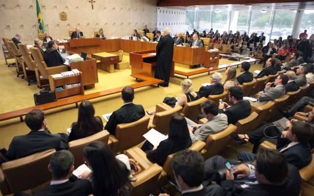 Supremo pro&iacute;be doa&ccedil;&otilde;es ocultas para campanhas eleitorais