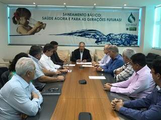 Entidades representantes do Setor de Saneamento no Brasil e da Sociedade civil organizada se reuniram nesta manhã em Campo Grande (Foto: Divulgação)