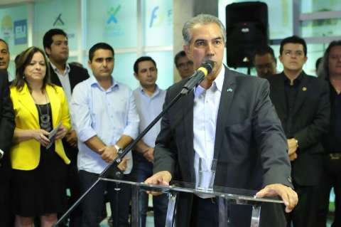 Governador assina ordem de serviço nos municípios de Itaquiraí e Tacuru