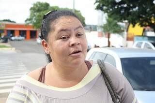 Patrícia é a favor dos ambulantes e diz que a Prefeitura deve apoiar e legalizar o projeto. (Foto: Marcos Ermínio) 