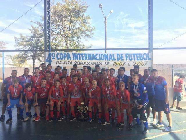 Meninos do Guaicurus voltam de S&atilde;o Paulo com t&iacute;tulo de torneio internacional