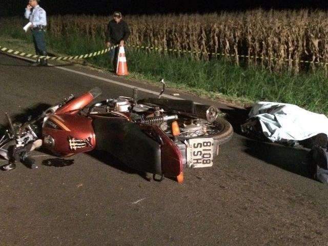 Motociclista atropela cavalo em rodovia e acaba morrendo