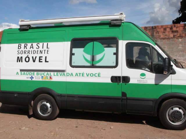  Santa Rita do Pardo ganha Unidade Odontol&oacute;gica M&oacute;vel para atender carentes