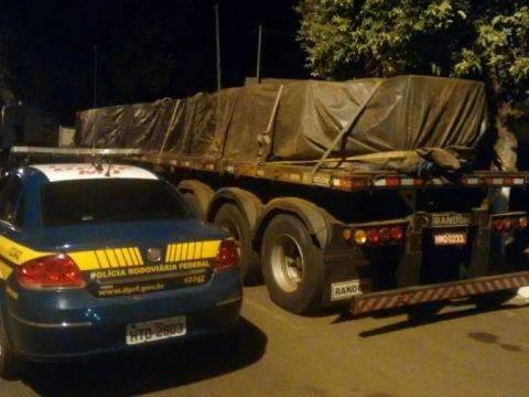 Homem &eacute; preso pela terceira vez levando ve&iacute;culo clonado para a Bol&iacute;via