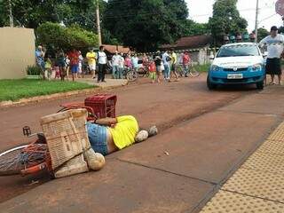 Vendedor de legumes foi morto no meio da rua em Dourados (Foto: Cido Costa/Dourados Agora)