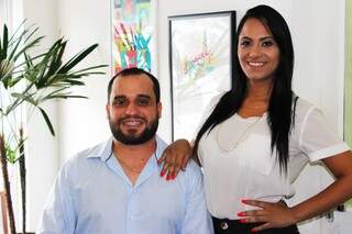 Tome Afonso e Anailu Roza, novos proprietários da casa - Foto Divulgação