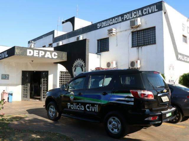 Suspeito de matar homem com 13 tiros no Tiradentes &eacute; foragido da justi&ccedil;a