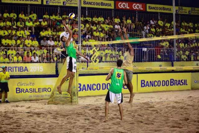 Open de V&ocirc;lei de Praia retorna ap&oacute;s cinco anos com as melhores duplas do Pa&iacute;s