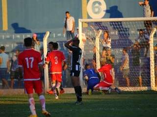 Cl&aacute;ssico na Capital vale vaga para segunda fase do estadual sub-17