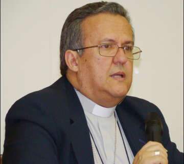  Dom Dimas Lara Barbosa assume arquidiocese em Campo Grande