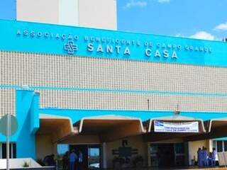 Fachada da Santa Casa; instituição pediu o bloqueio de R$ 4 milhões da prefeitura (Foto: Santa Casa/Divulgação)