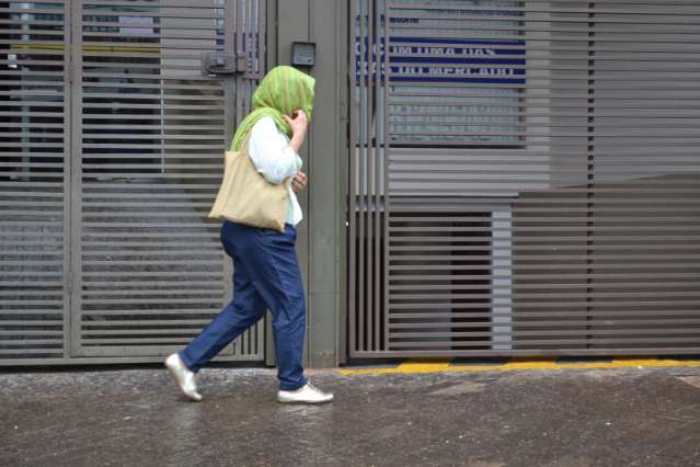 Chuva r&aacute;pida faz temperatura cair 4&ordm; C em apenas uma hora na Capital