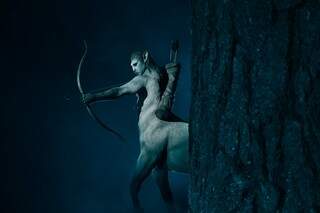 O Centauro um arqueiro misterioso e pronto para usar seu arco e flecha enquanto você avança na floresta escura (Foto: Universal Orlando? Divulgação)