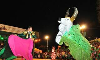 O Touro Bandido, o verde, venceu o desafio do Festival Internacional de Porto Murtinho. 