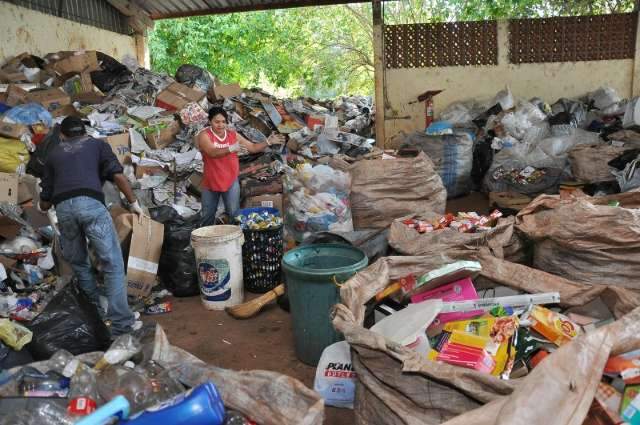 Dourados ter&aacute; R$ 1 milh&atilde;o para melhorar estrutura de catadores de recicl&aacute;veis