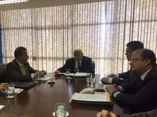 Ministro da Justiça e secretários de Estado da Segurança Pública em reunião em Brasília (Foto: Divulgação)