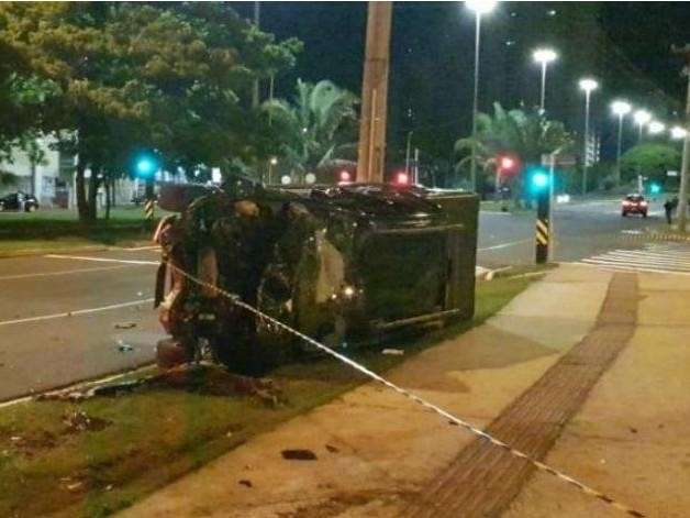 Pol&iacute;cia recebe laudos sobre morte de advogada em acidente