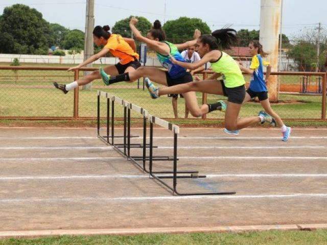 Atletismo abre os Jogos Escolares neste s&aacute;bado em Corumb&aacute;