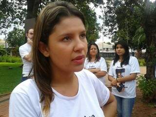 Prima da vítima, Letícia Escobar diz que protesto quer penas mais severas a este tipo de crime (Foto: Marcos Ermínio)