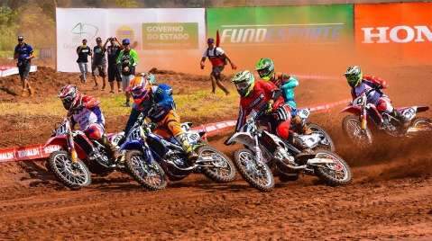 Estadual de motocross acontece neste fim de semana em Rochedo