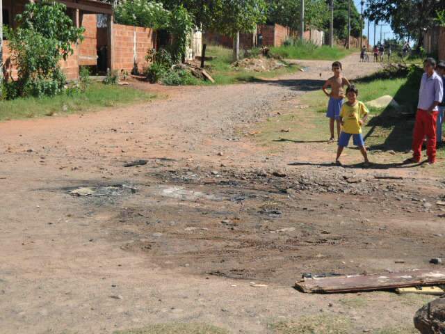  No bairro onde 10 foram atropelados, medo faz valer a lei do sil&ecirc;ncio
