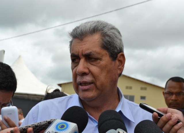 &quot;Vou deixar alguns milh&otilde;es&quot;, diz Andr&eacute; sobre caixa que ser&aacute; repassado a Azambuja