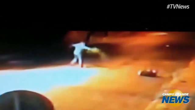 Homem que viu rapaz levar 4 tiros relata terror e inseguran&ccedil;a no Amamba&iacute;