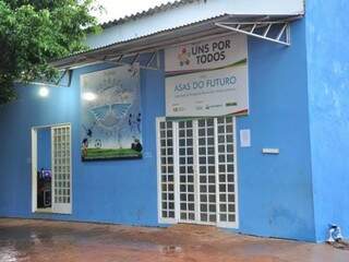 Associação fica no bairro Dom Antônio Barbosa e atende cerca de 150 crianças e adolescentes. (Foto: João Garrigó)