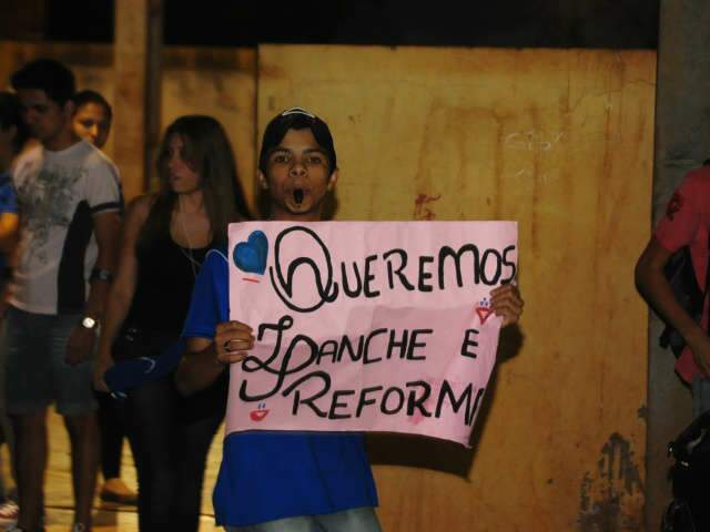  Secretaria garante que merenda para escola volta na segunda-feira