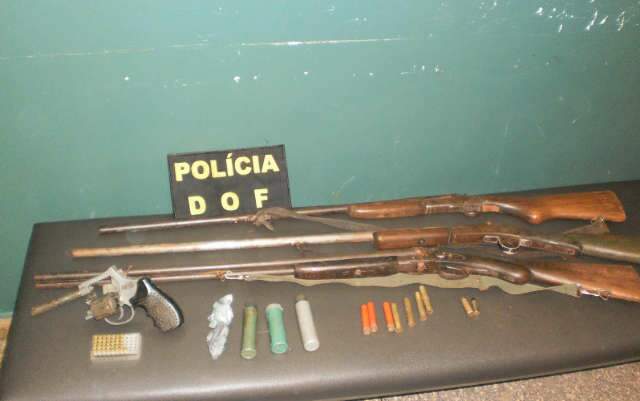  Em Itaquira&iacute;, Pol&iacute;cia apreende armas e muni&ccedil;&otilde;es em assentamento