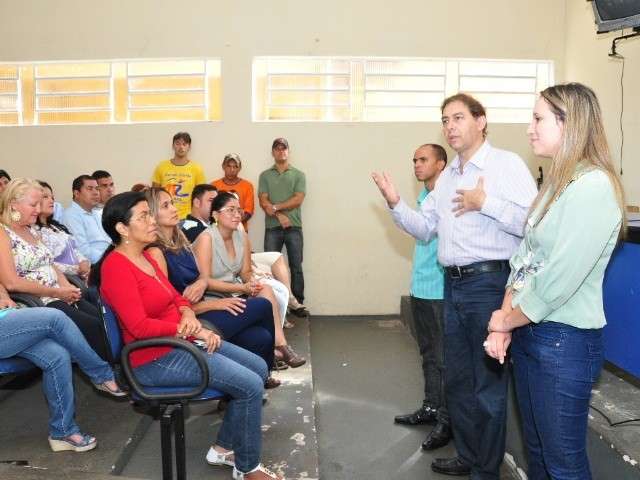 Tha&iacute;s Helena assume secretaria e promete metas de inclus&atilde;o