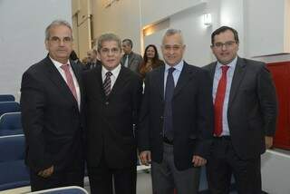 O presidente do TCE-MS, Waldir Neves, participou do Encontro de representantes dos Tribunais. (Foto: Divulgação).