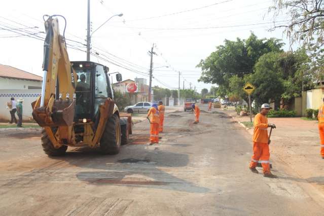 Obras na Marqu&ecirc;s de Lavradio v&atilde;o al&eacute;m de tapa-buracos, garante prefeitura