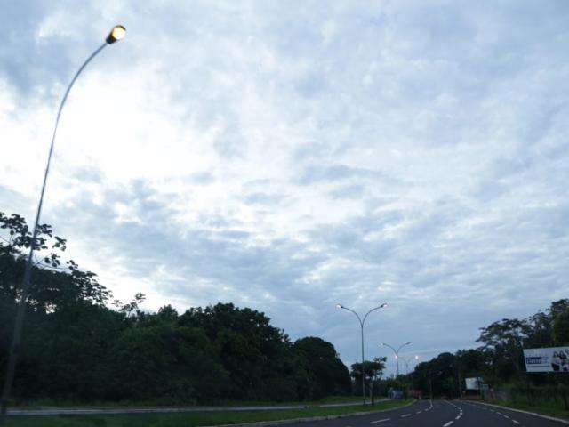 Misto de calor e chuva a qualquer momento continua neste s&aacute;bado