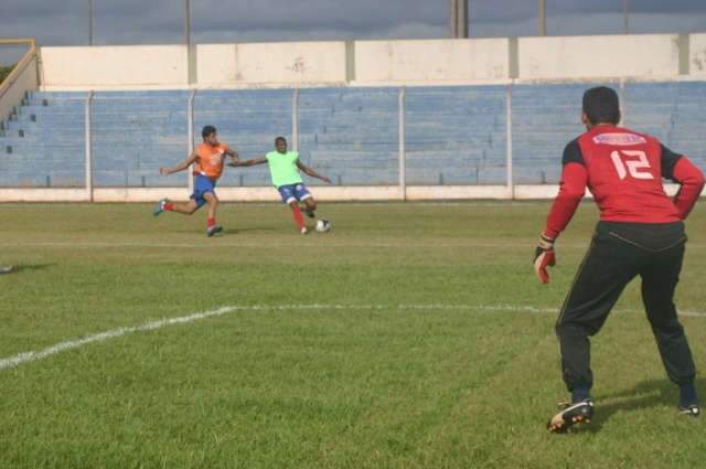  Comercial faz &uacute;ltimo treino antes de partida contra o Vasco