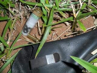 Cartucho calibre 12 foi encontrado no local. (Foto: Divulgação)