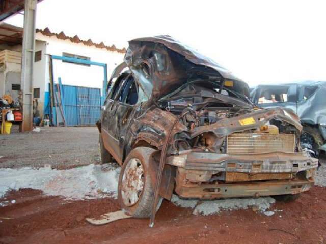  Jovem morre ap&oacute;s capotamento entre Nioaque e Maracaju