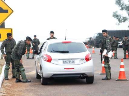 Operação do Exército e da PF combate crime organizado na fronteira