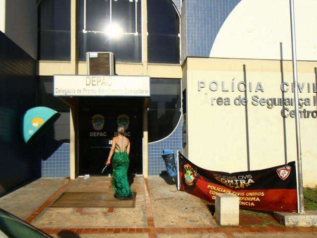 Festa de formatura vira briga generalizada e termina na delegacia 