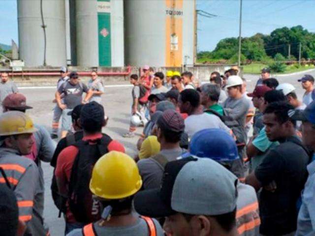 No vermelho, Heringer fecha unidades e 60 funcion&aacute;rios de MS s&atilde;o demitidos