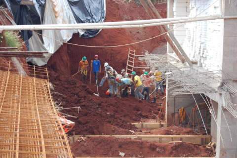  Trabalhador morre ao cair de altura de 11 metros em prédio em construção
