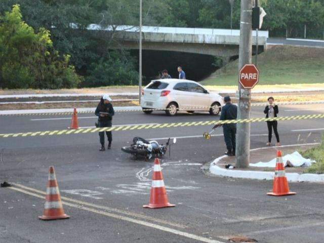 Motociclista perde controle em curva, cai e morre na Nelly Martins 