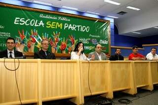 Audiência ocorreu ontem na Câmara Municipal, mas foi cancelada antes dos debates (Foto: Wagner Guimarães)