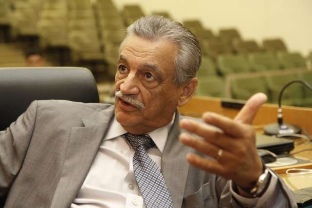 Tribunal mant&eacute;m investiga&ccedil;&atilde;o sobre &quot;fraude&quot; e nova licita&ccedil;&atilde;o sai em 2014