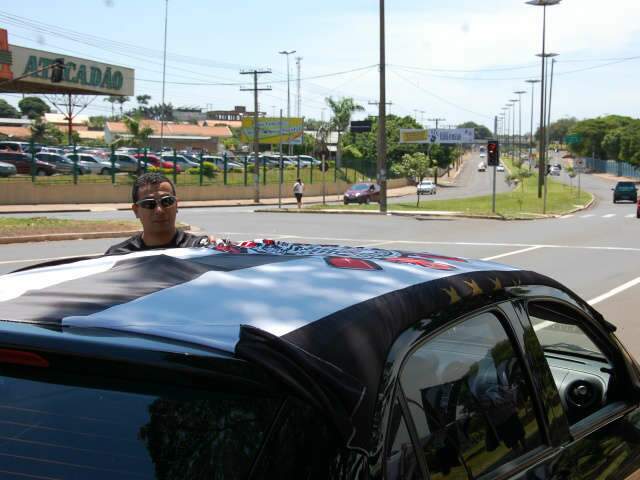  Final do brasileir&atilde;o j&aacute; mobiliza torcedores pelas ruas de Campo Grande