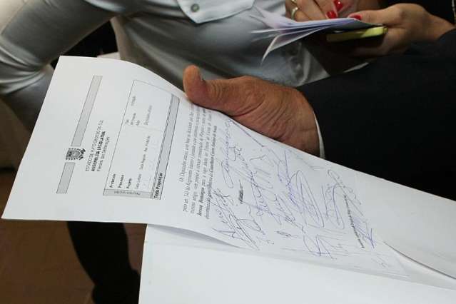 Indica&ccedil;&atilde;o de Jerson Domingos para o TCE recebe apoio de 19 deputados
