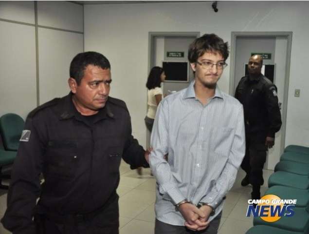 Estudante &eacute; condenado a 14 anos de pris&atilde;o por matar jovem durante racha