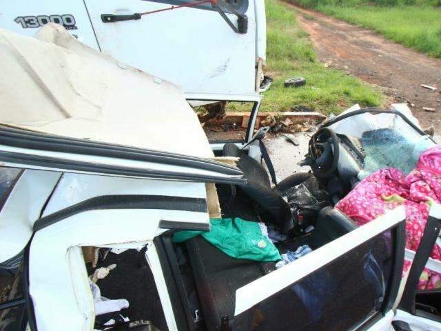 Passageiro morto em acidente era vendedor ambulante e tinha 30 anos  